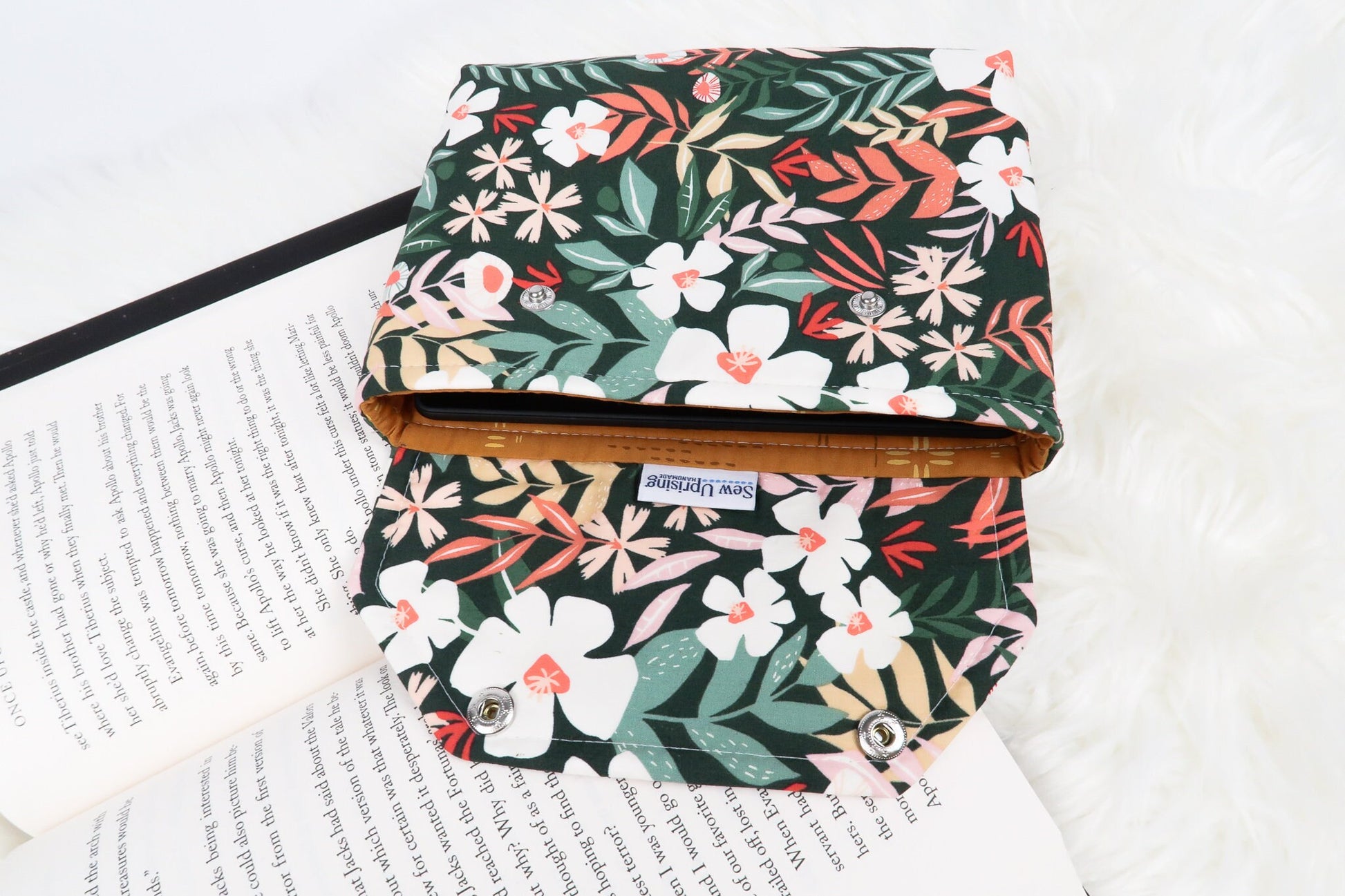 Deluxe Book Sleeve Full cover High End Custom Gift BookTok Kindle Cover Kindle Sleeve Kindle Case Book Accessory Green Spring Floral Gen Z
