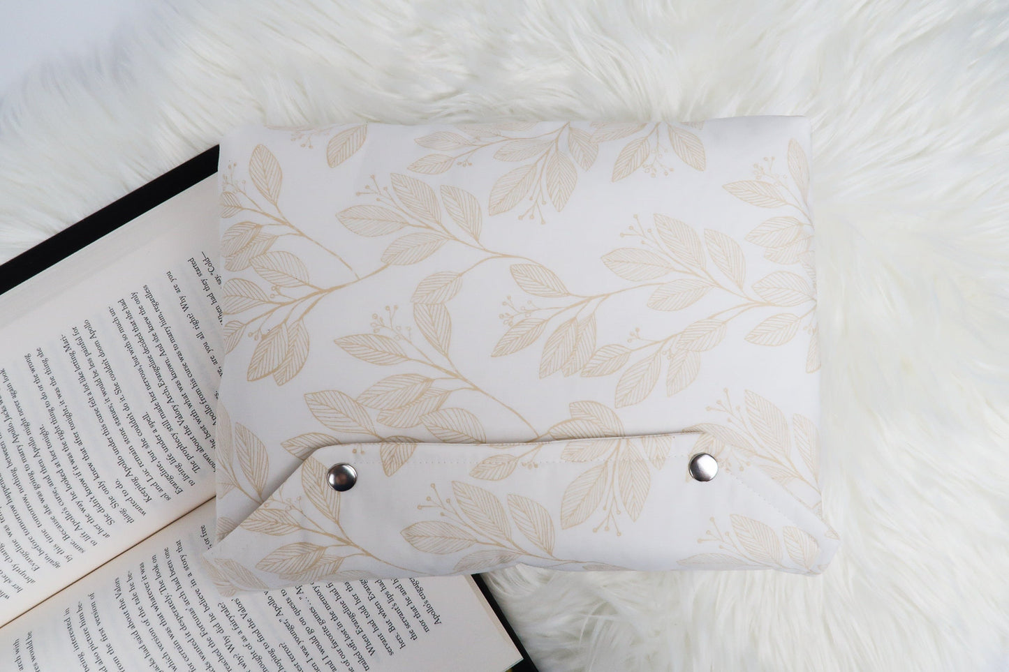 Deluxe Book Sleeve Full cover High End Custom Gift BookTok Kindle Cover Kindle Sleeve Kindle Case Book Accessory Cream Pink Leaf Minimal