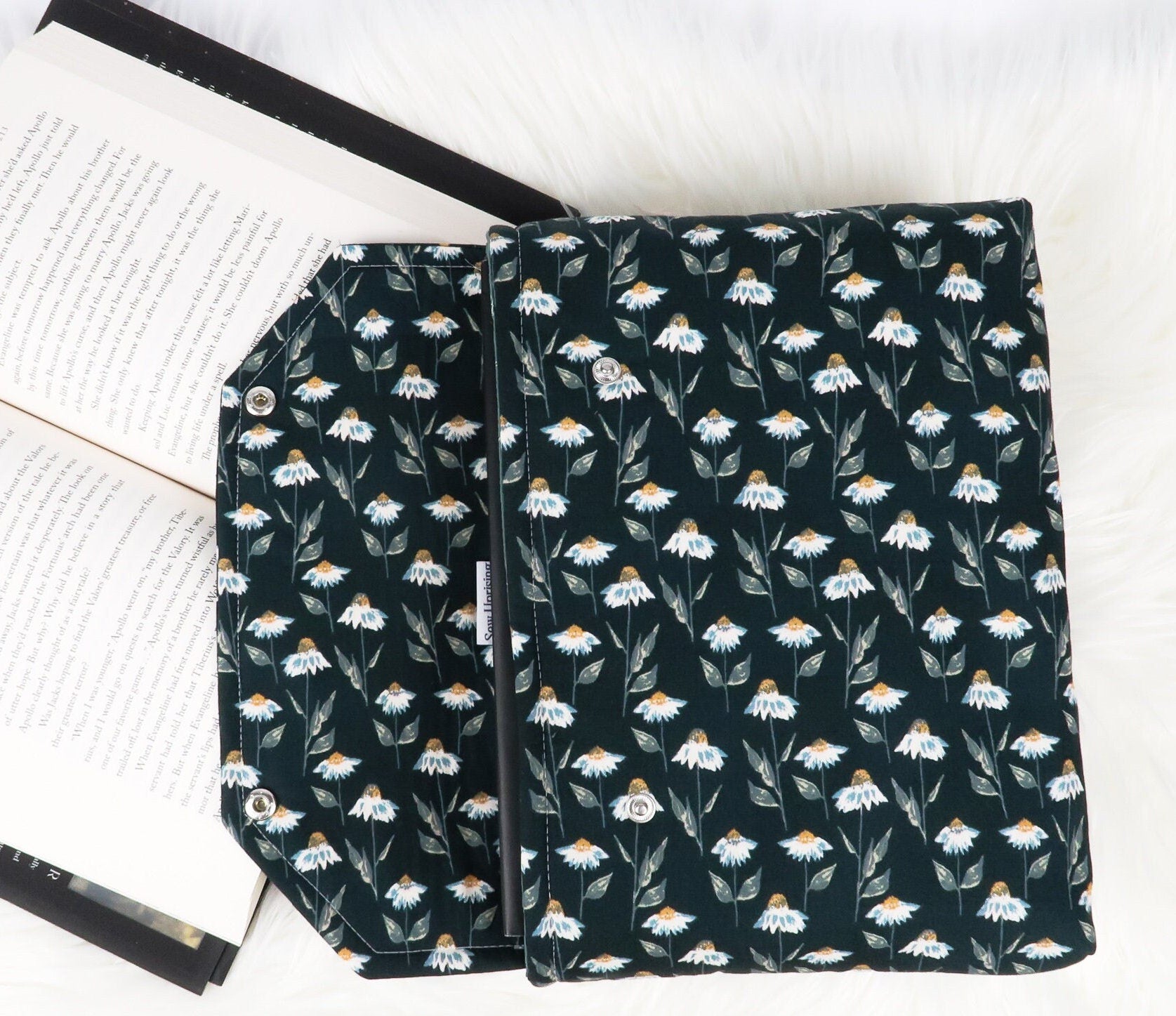 Deluxe Book Sleeve Full cover High End Custom Gift BookTok Kindle Cover Kindle Sleeve Kindle Case Book Accessory Daisy Teal Floral Gen Z