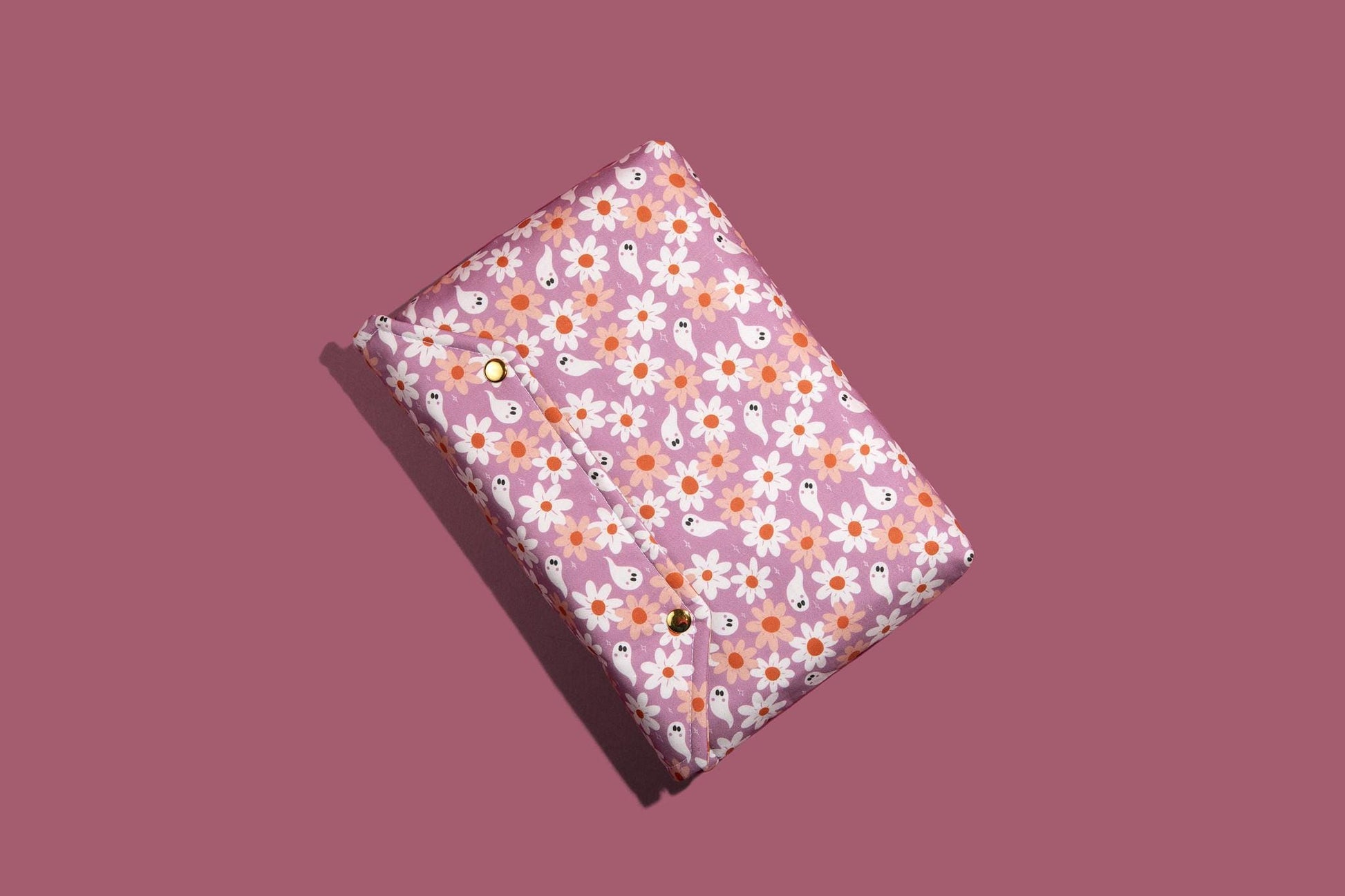 Protective envelope booksleeve with snap closure Full coverage book sleeve with padding Protective kindle case for fall halloween GHOSTIES
