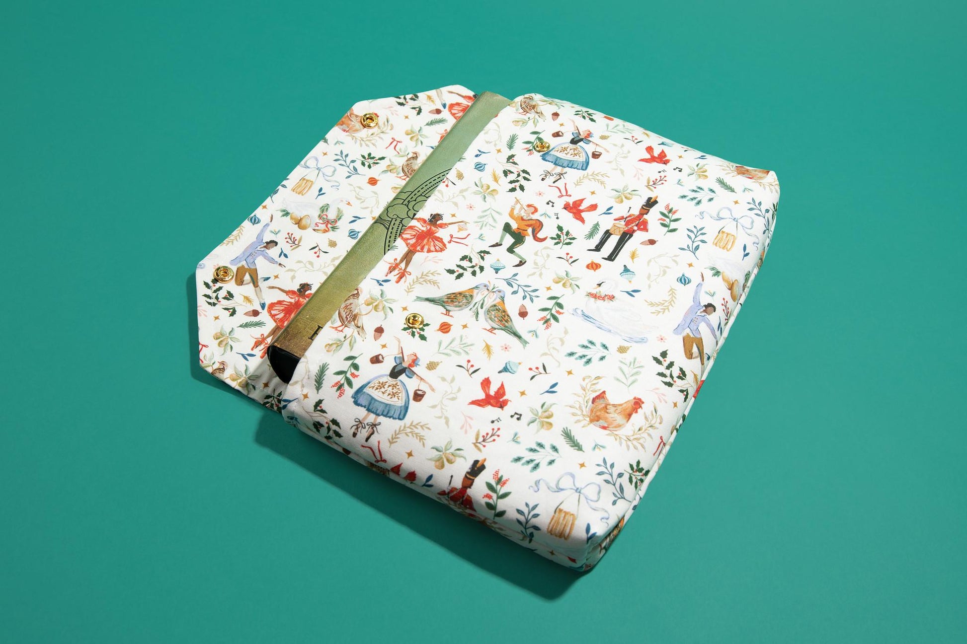 Protective envelope booksleeve with snap closure Full coverage book sleeve with padding Protective kindle case 12 days christmas nutcracker