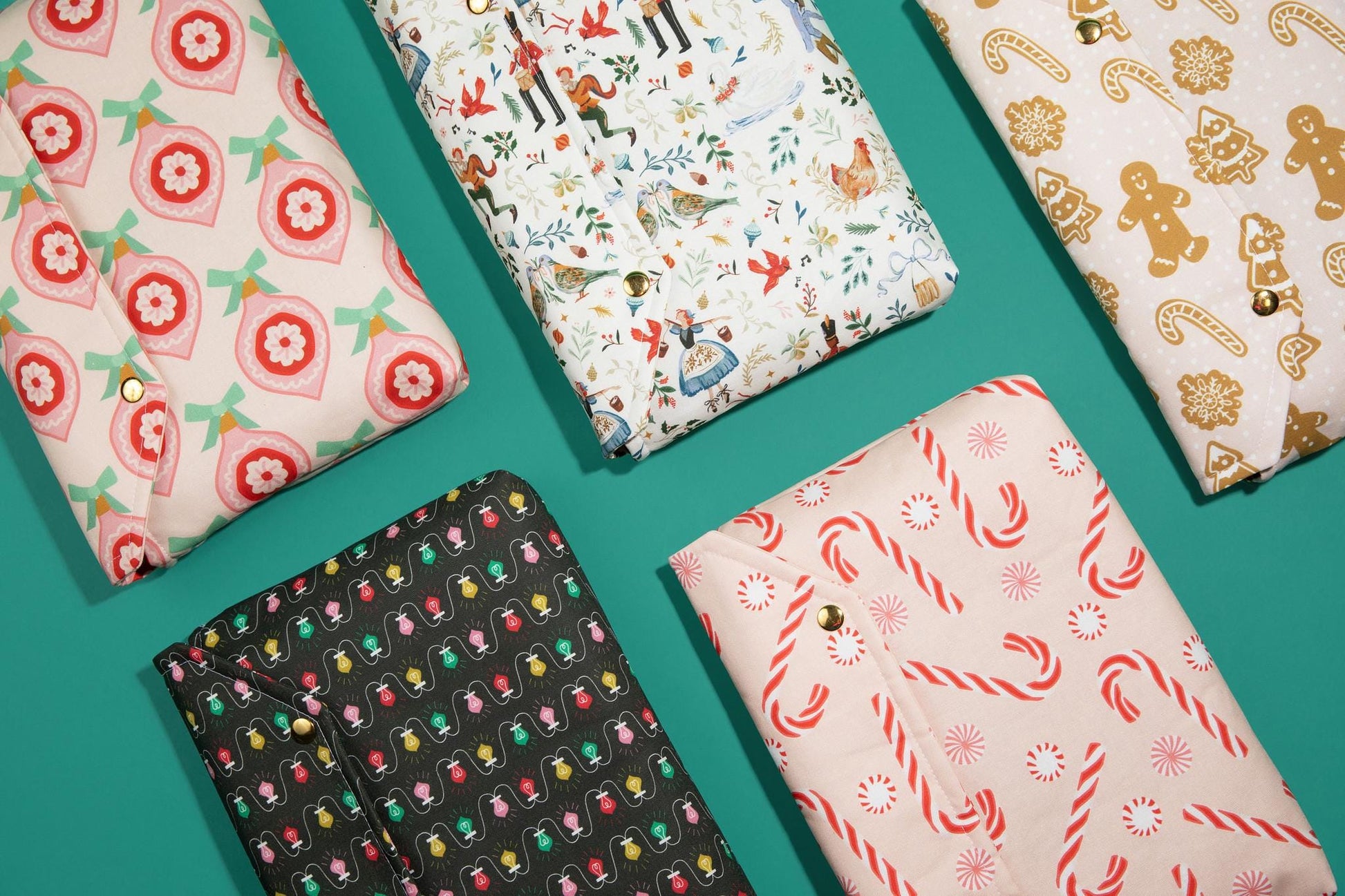 Protective envelope booksleeve with snap closure Full coverage book sleeve with padding Protective kindle case for winter ornament christmas