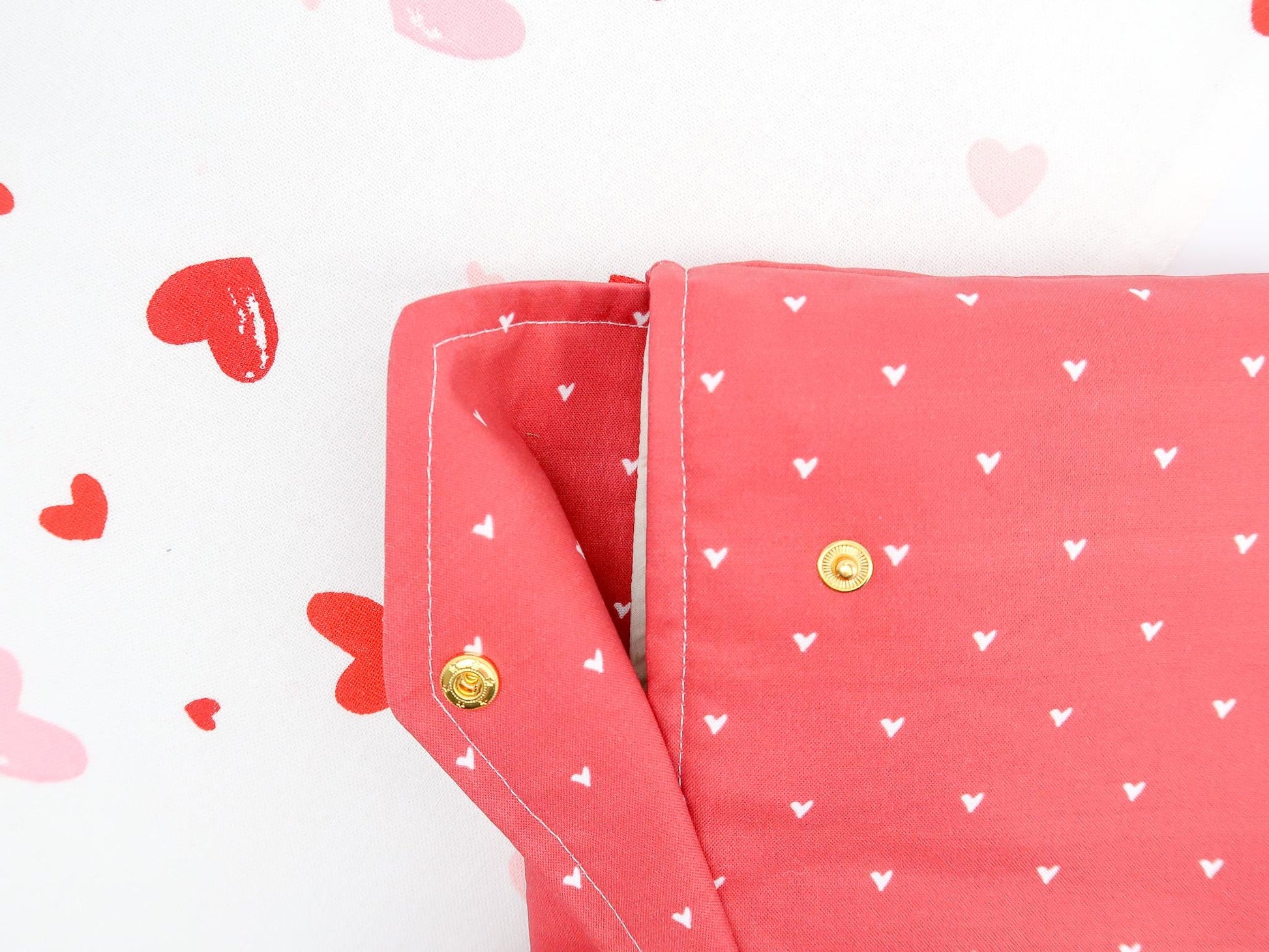 Envelope Book Sleeve with Closure Deluxe Book Sleeve Full cover High End Custom Gift BookTok Protective Valentine Red Heart Book Sleeve