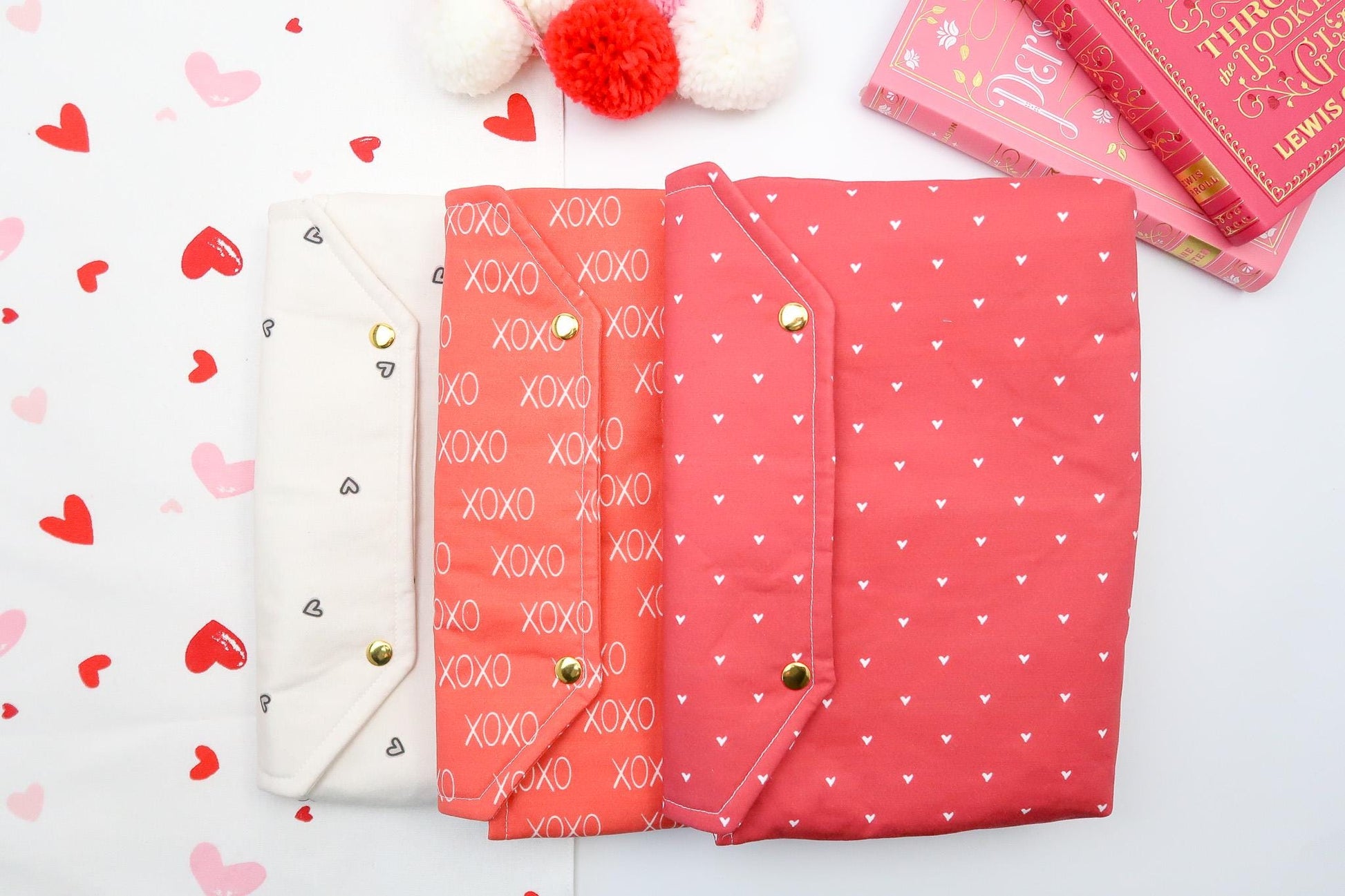 Envelope Book Sleeve with Closure Deluxe Book Sleeve Full cover High End Custom Gift BookTok Protective Valentine Red Heart Book Sleeve