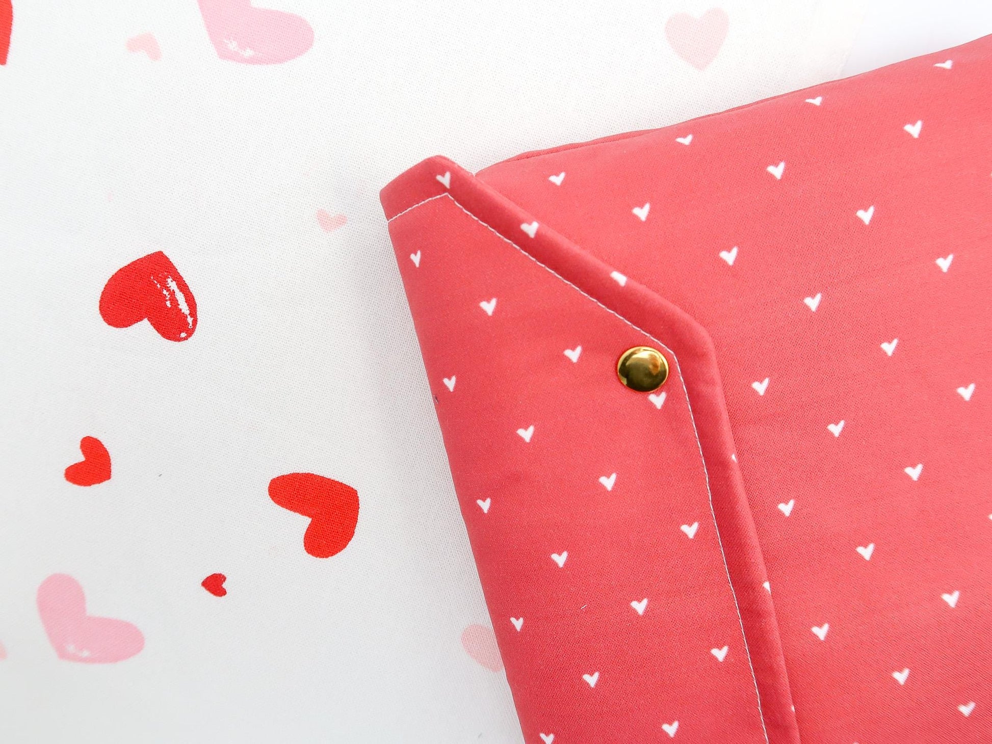 Envelope Book Sleeve with Closure Deluxe Book Sleeve Full cover High End Custom Gift BookTok Protective Valentine Red Heart Book Sleeve