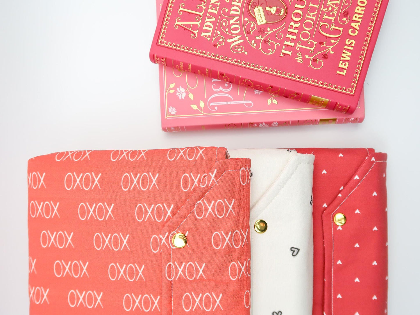 Envelope Book Sleeve with Closure Deluxe Book Sleeve Full cover High End Custom Gift BookTok Protective Valentine Red Heart Book Sleeve