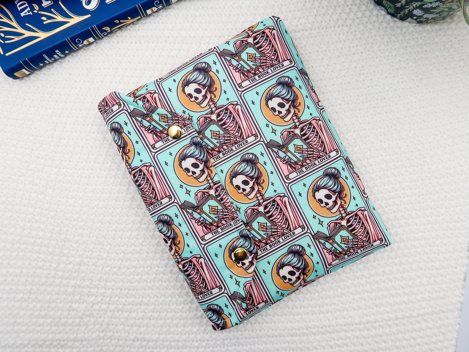 Envelope Book Sleeve with Secure Snap Closure BookSleeve Full cover High End Custom Gift BookTok Floral Designer Protective Romantasy Tarot