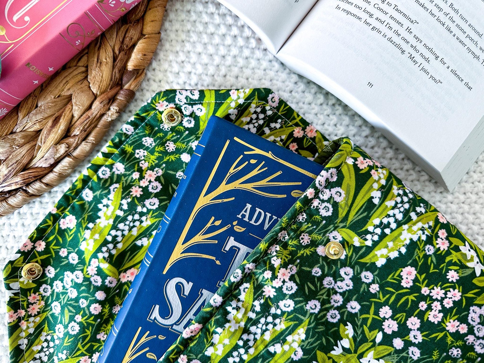 December book sleeve lily of the valley birth flower floral book sleeve, kindle case protective padded snap closure for travel, protection