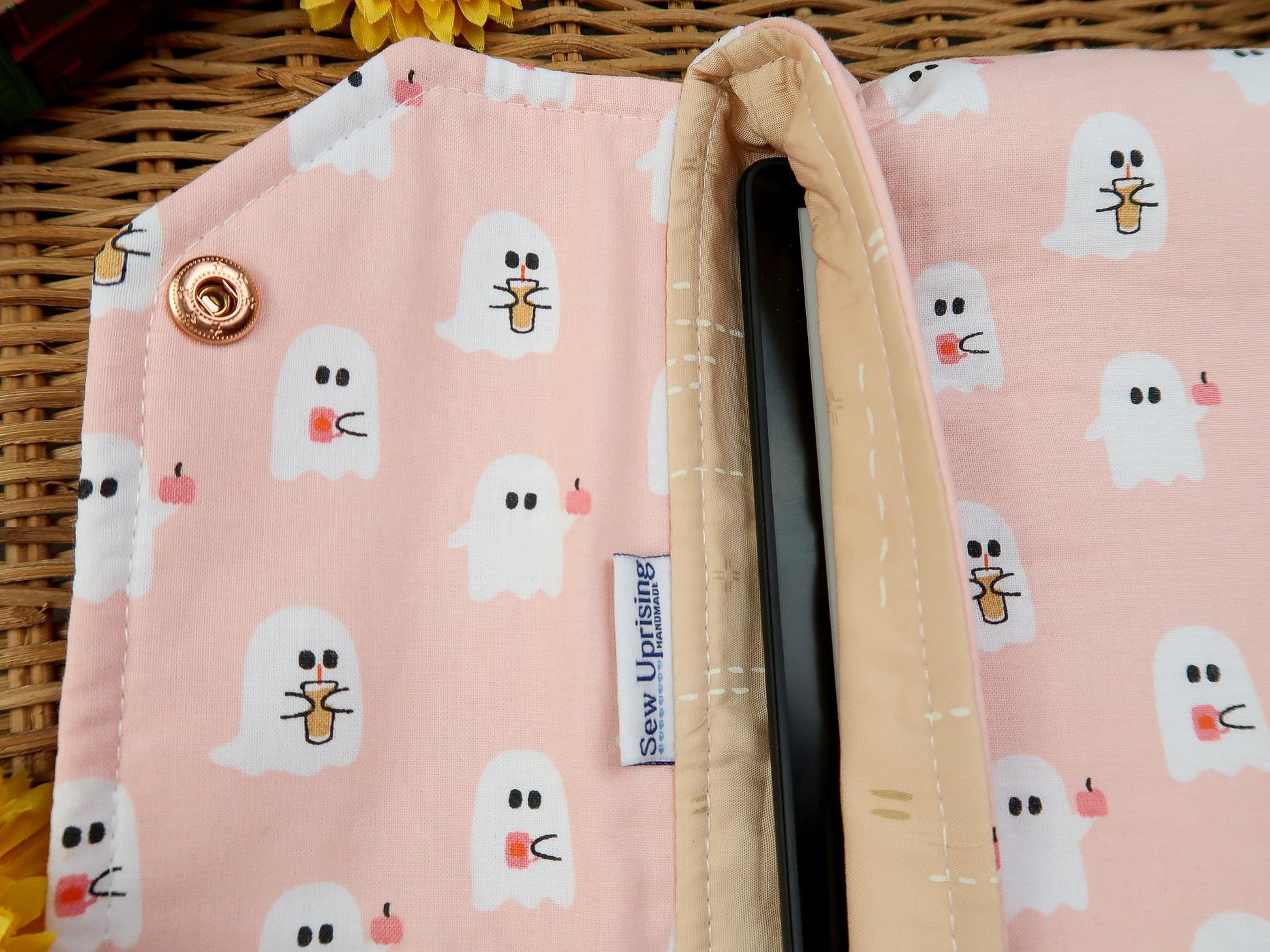 Protective envelope booksleeve snap closure Full coverage book sleeve padding Protective kindle case for fall halloween Pink ghost Coffee