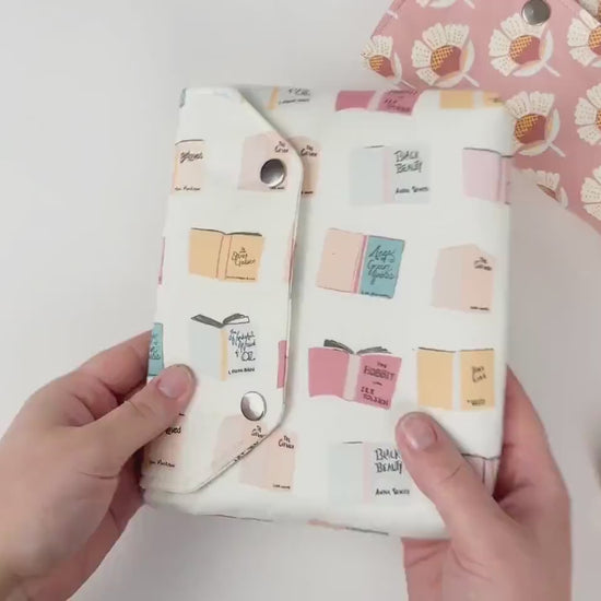 Protective envelope booksleeve with snap closure Full coverage book sleeve with padding Protective kindle case winter christmas gingerbread